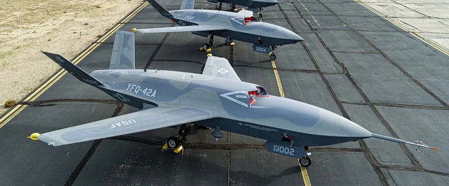 Беспилотный истребитель FQ-42 впервые показали в строю с F-35 и F-15E