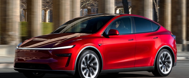 Tesla на автопилоте со спящим водителем врезалась в полицейскую машину